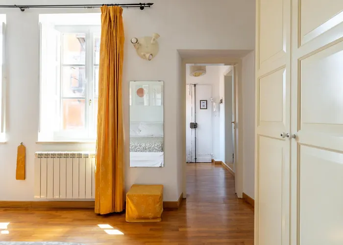 Piazza Navona Rooftop Retreat B Apartment