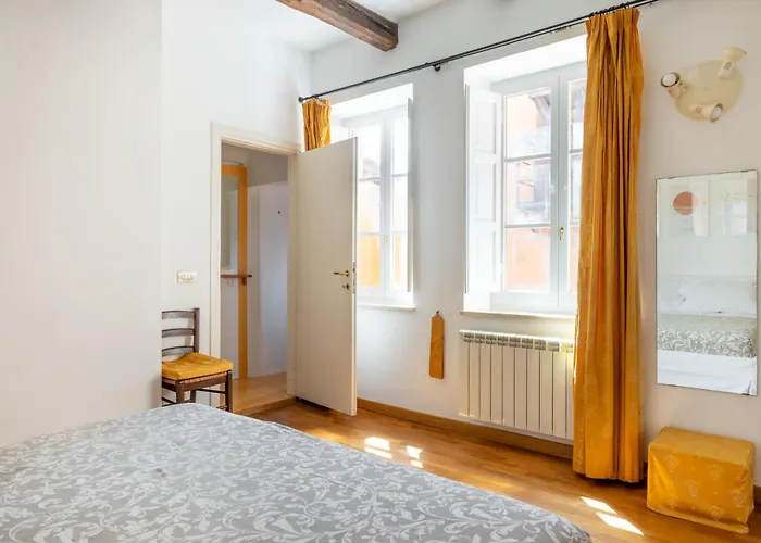 Piazza Navona Rooftop Retreat B * Rom