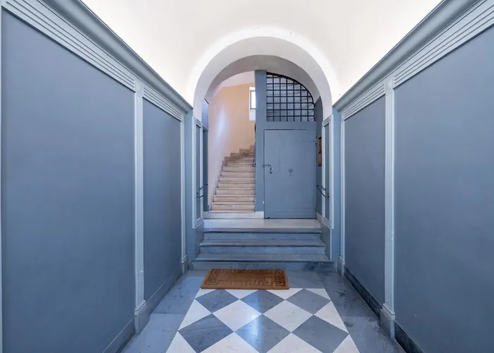 Piazza Navona Rooftop Retreat B Apartment
