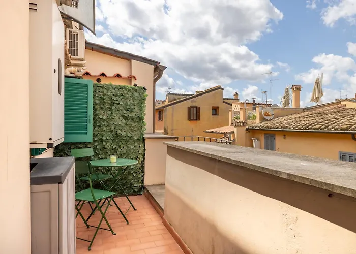 Piazza Navona Rooftop Retreat B Apartment